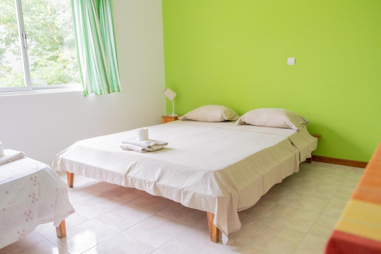 Simabo'S Backpackers' Hostel Mindelo Dış mekan fotoğraf