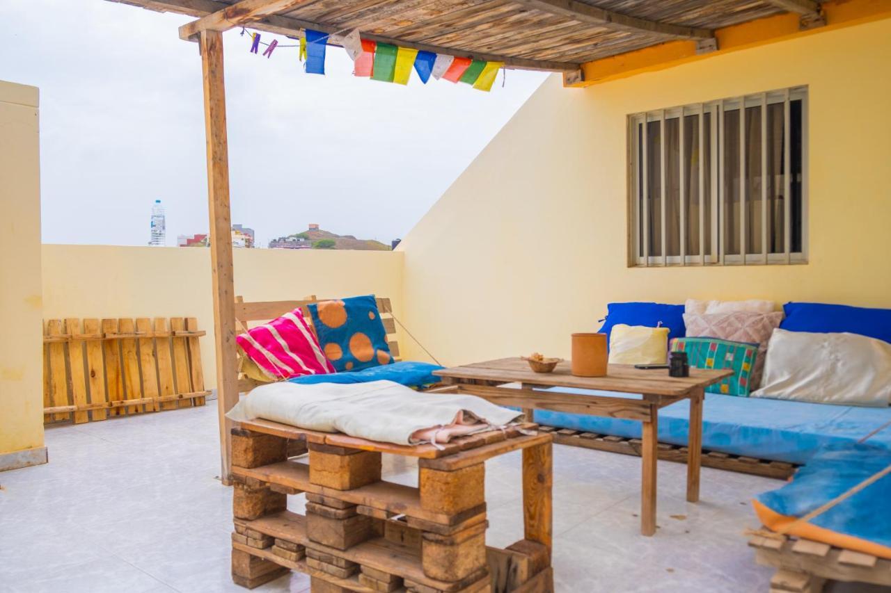 Simabo'S Backpackers' Hostel Mindelo Dış mekan fotoğraf