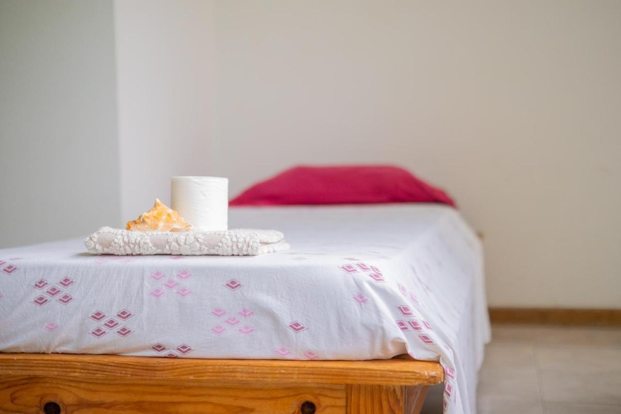 Simabo'S Backpackers' Hostel Mindelo Dış mekan fotoğraf