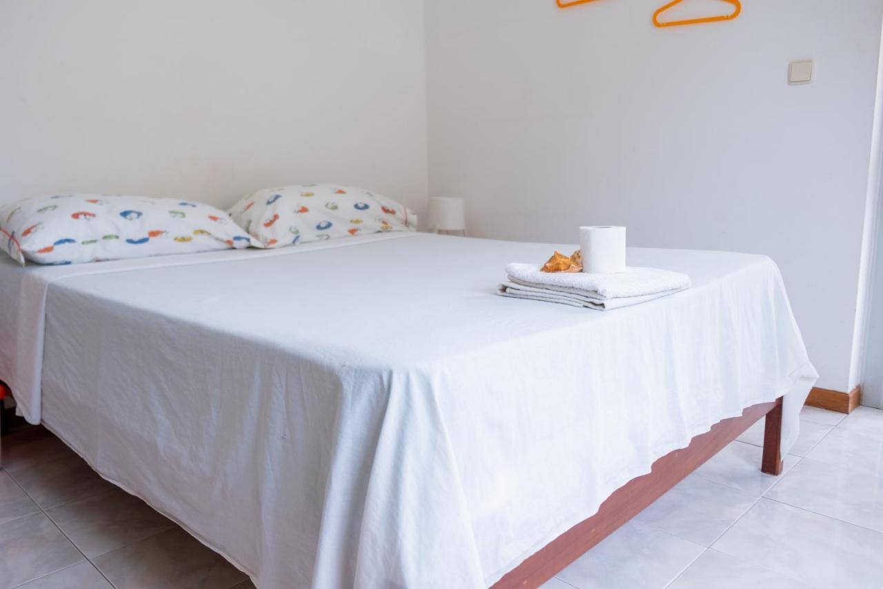 Simabo'S Backpackers' Hostel Mindelo Dış mekan fotoğraf