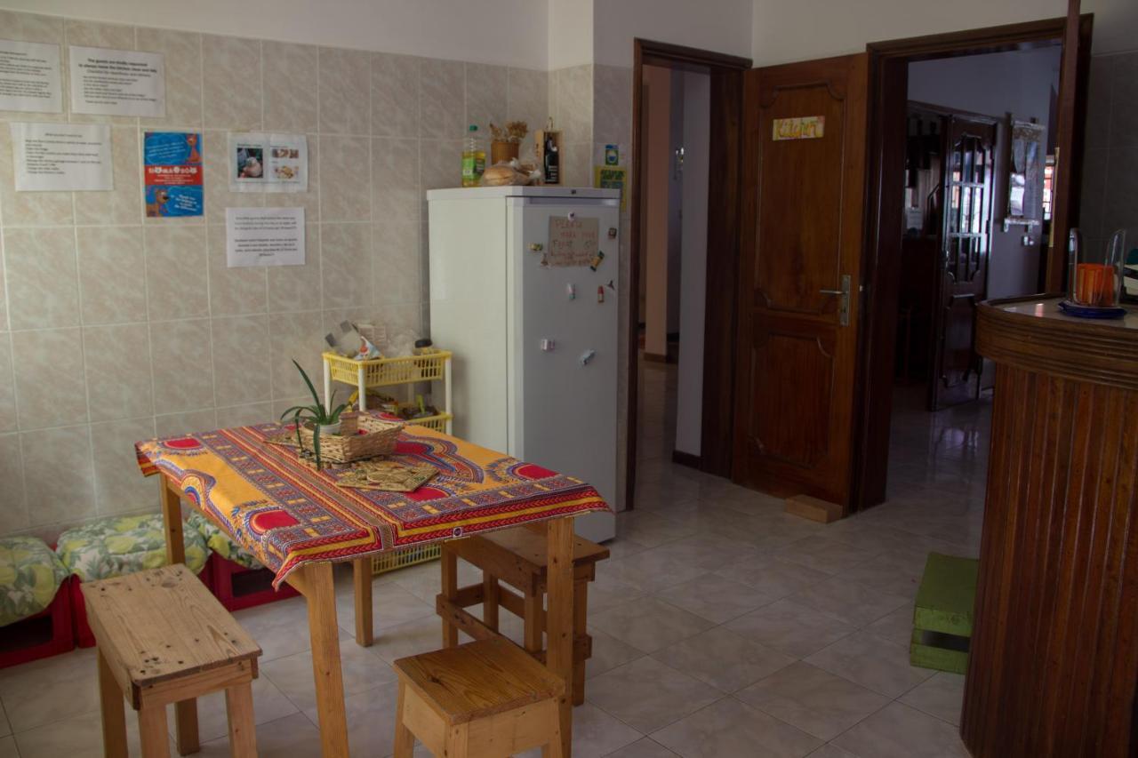 Simabo'S Backpackers' Hostel Mindelo Dış mekan fotoğraf