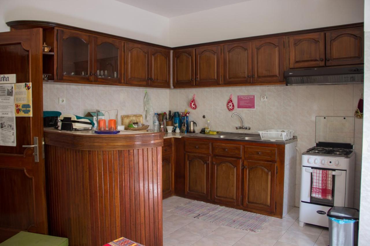 Simabo'S Backpackers' Hostel Mindelo Dış mekan fotoğraf