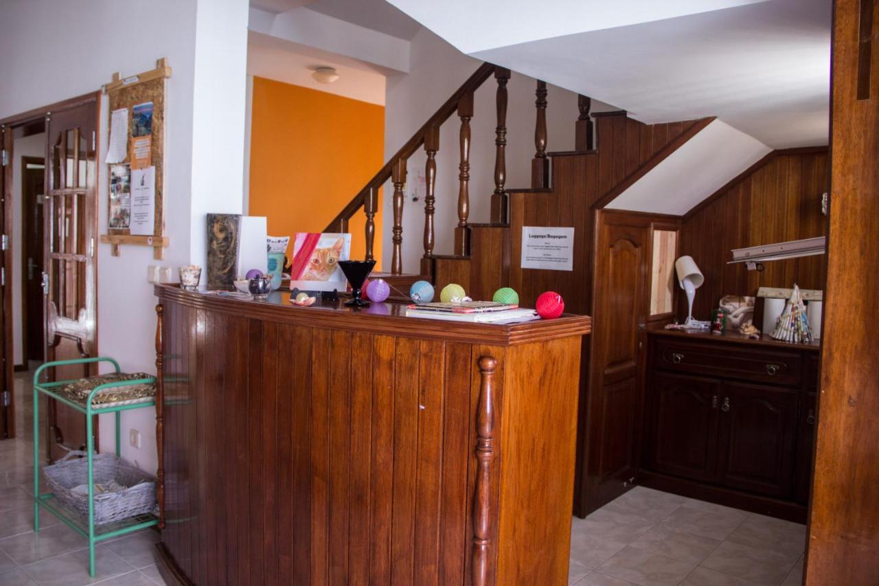Simabo'S Backpackers' Hostel Mindelo Dış mekan fotoğraf